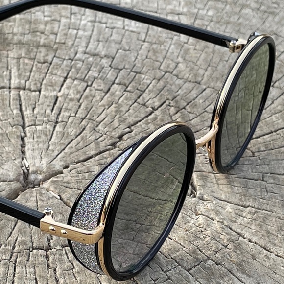 Mirror Sunglasses - Picture 3 of 4